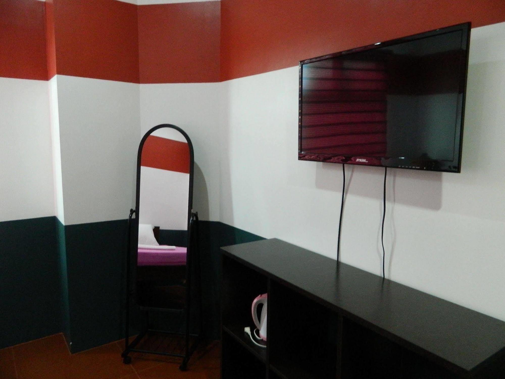 Qanaq Hotel Davao Ngoại thất bức ảnh